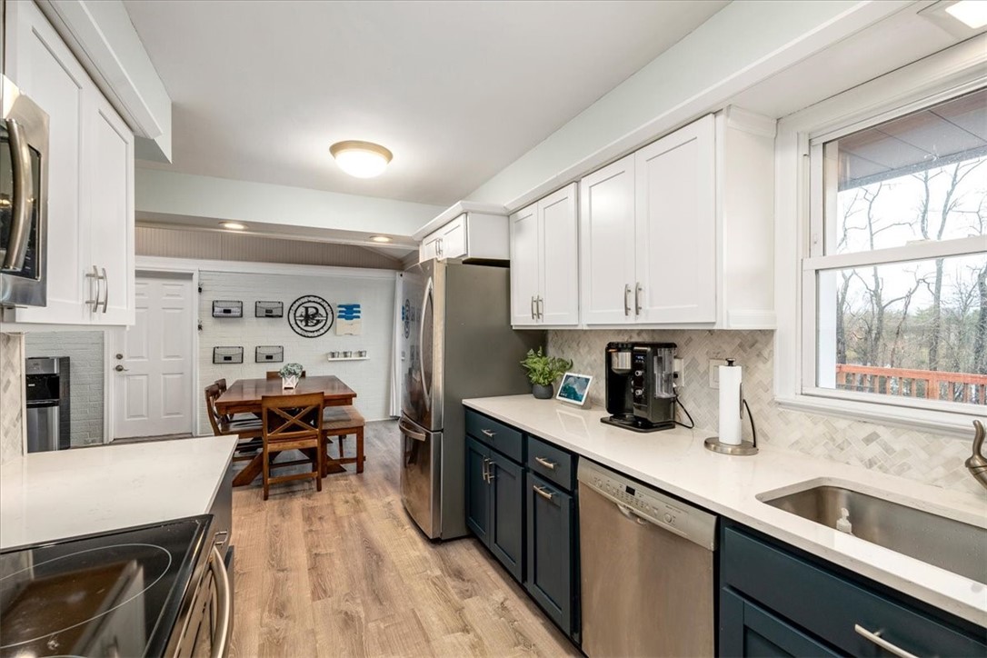 129 Claridge Dr