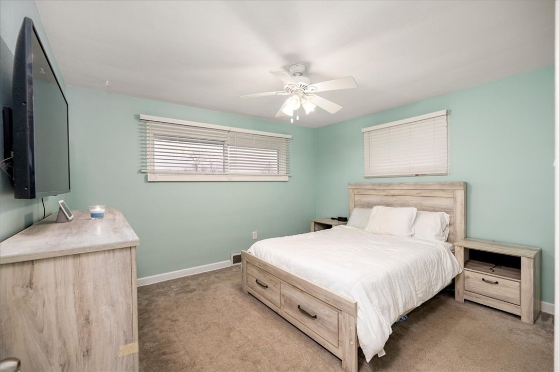129 Claridge Dr