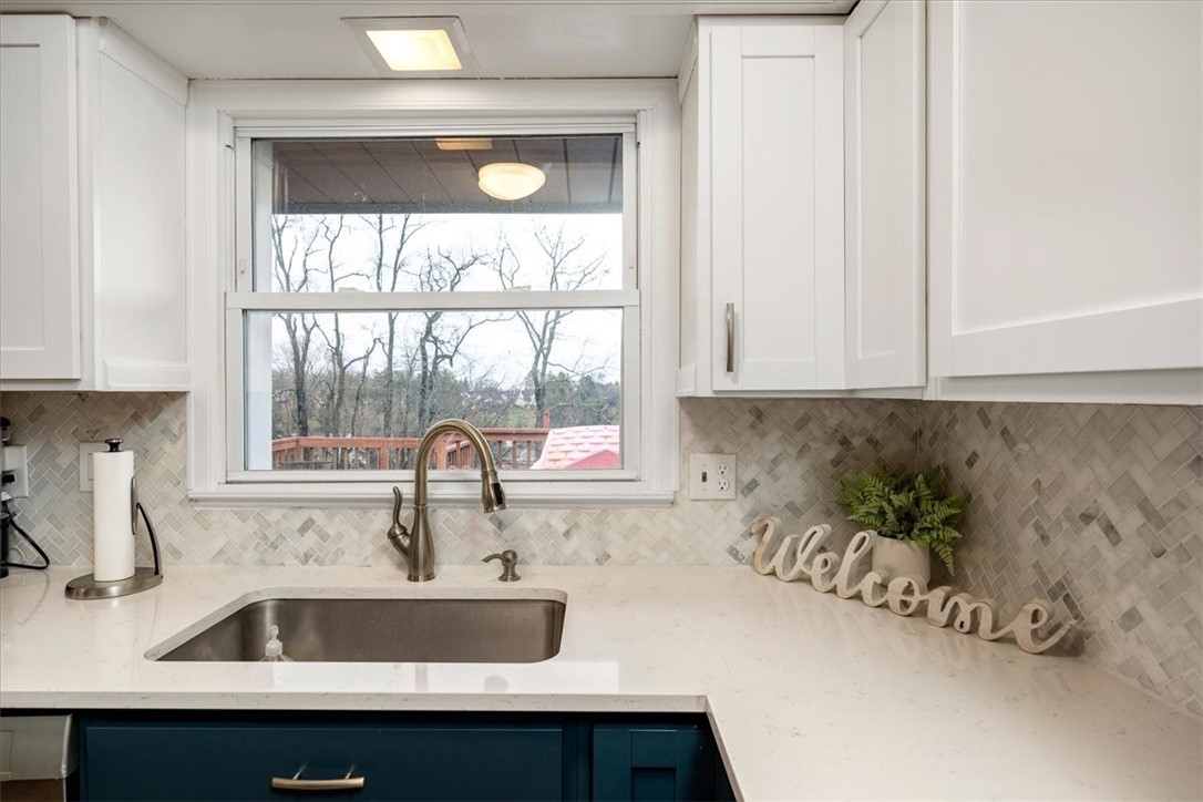 129 Claridge Dr