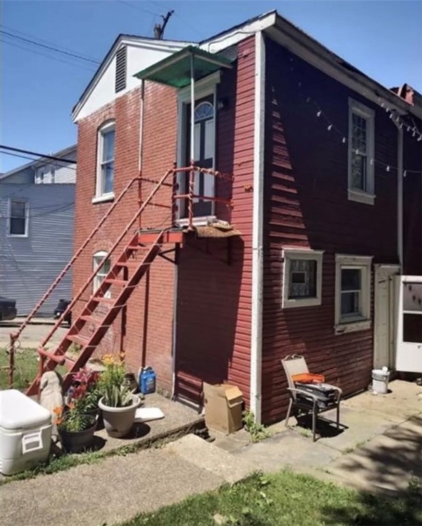 607 Lorenz Ave