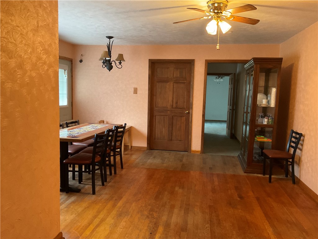 2400 W Sunbury Rd