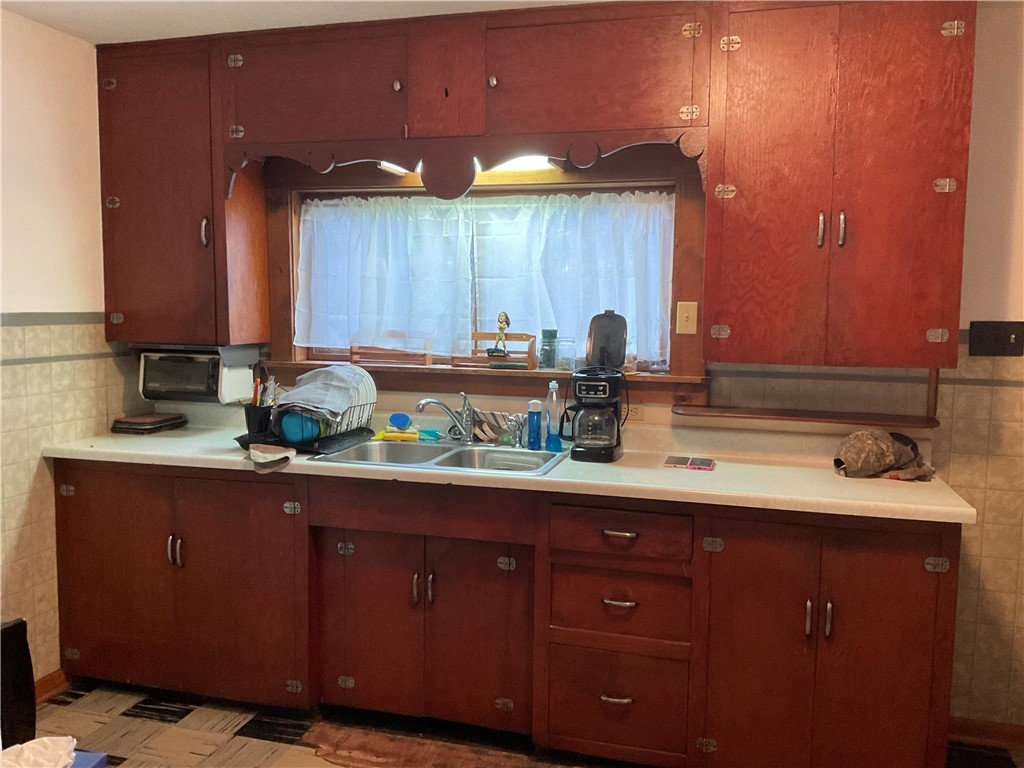 2400 W Sunbury Rd