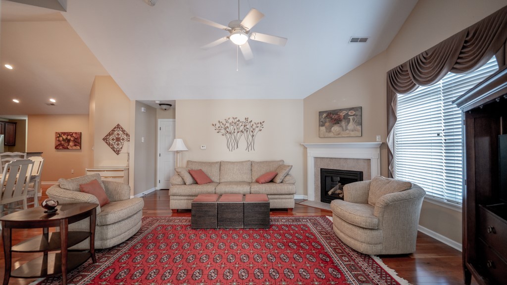 1012 Feltham Ln