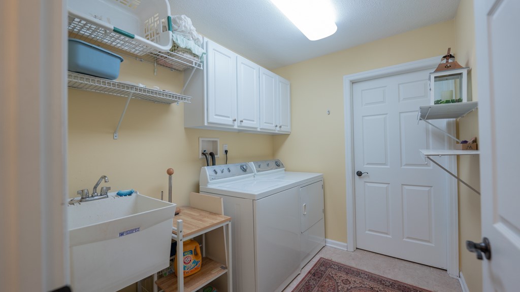 1012 Feltham Ln