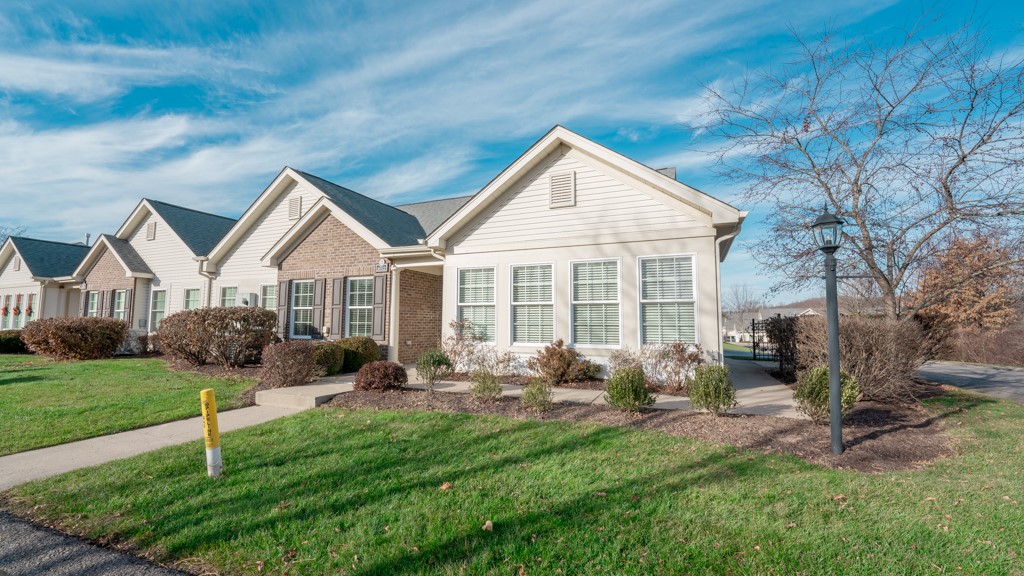 1012 Feltham Ln