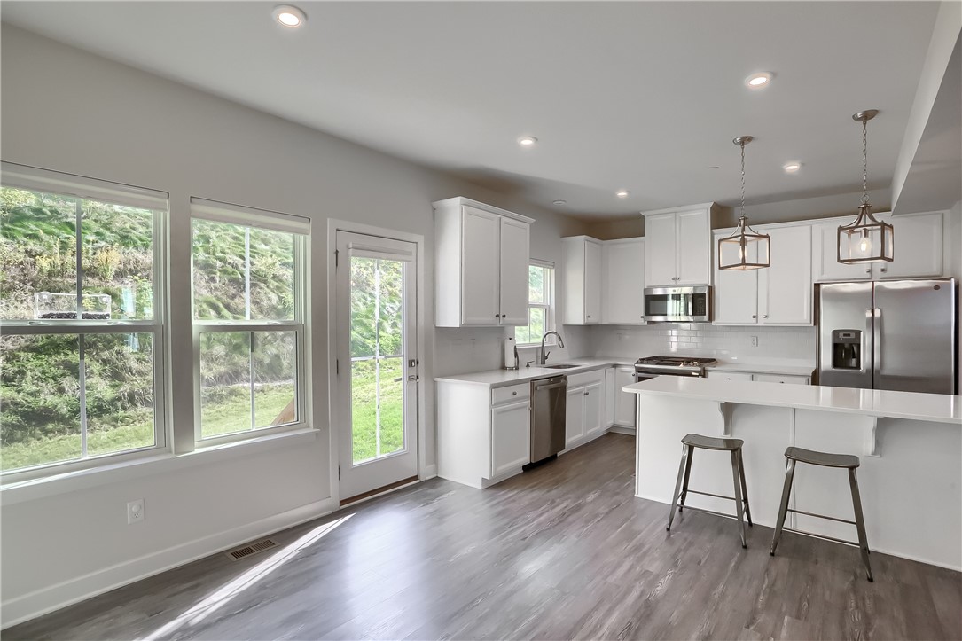 137 Moyer Hill Dr