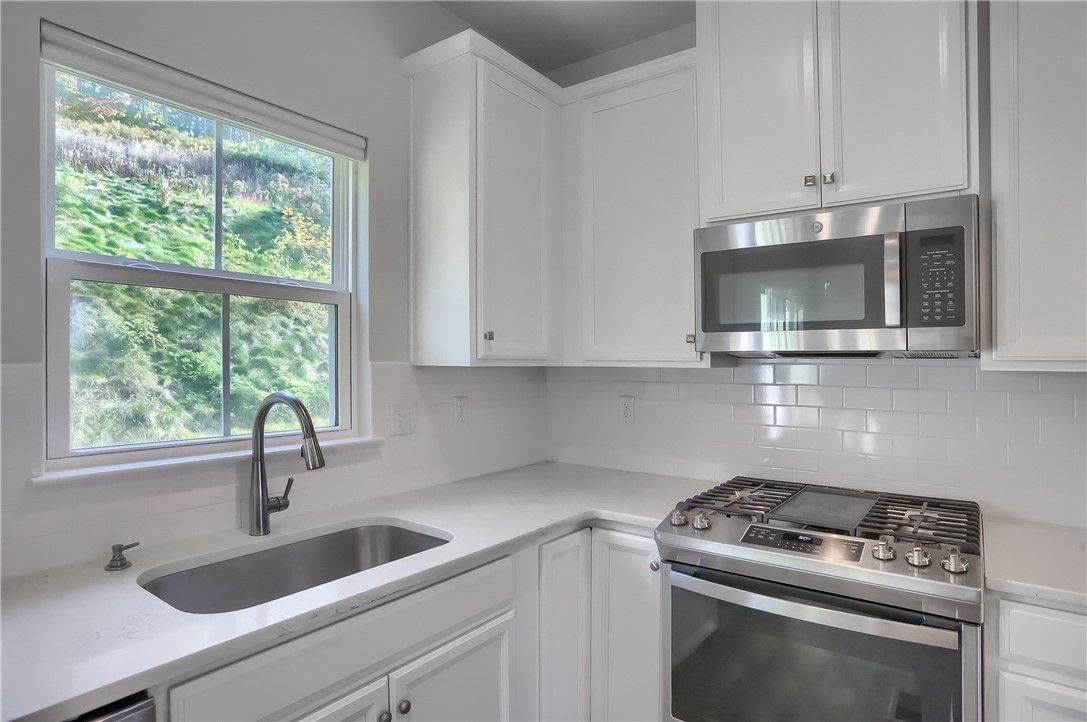 137 Moyer Hill Dr