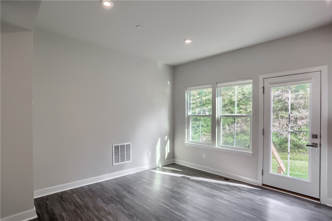 137 Moyer Hill Dr