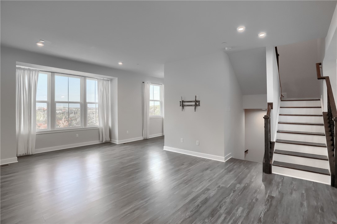 137 Moyer Hill Dr