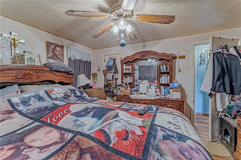 726 Rose Ln