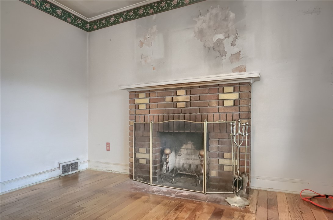 918 7th Street