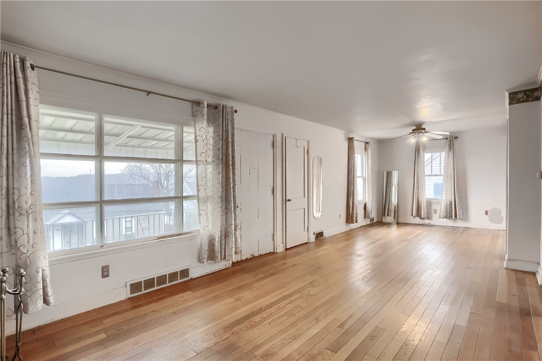 918 7th Street