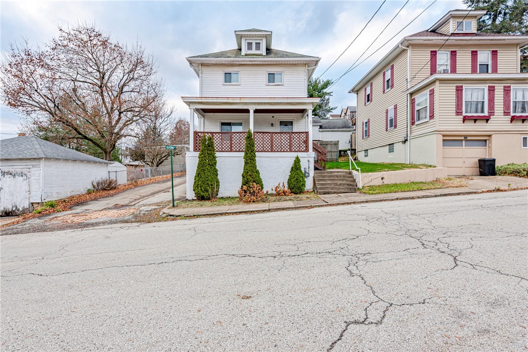 107 N 9th St