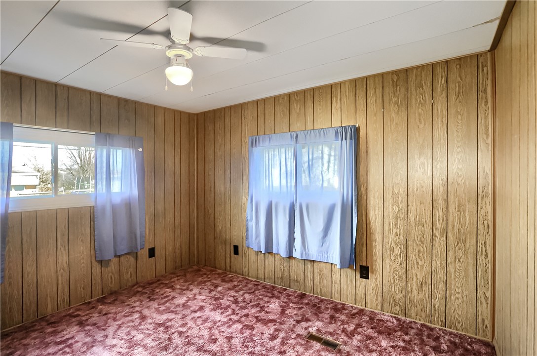 381 Franklin St