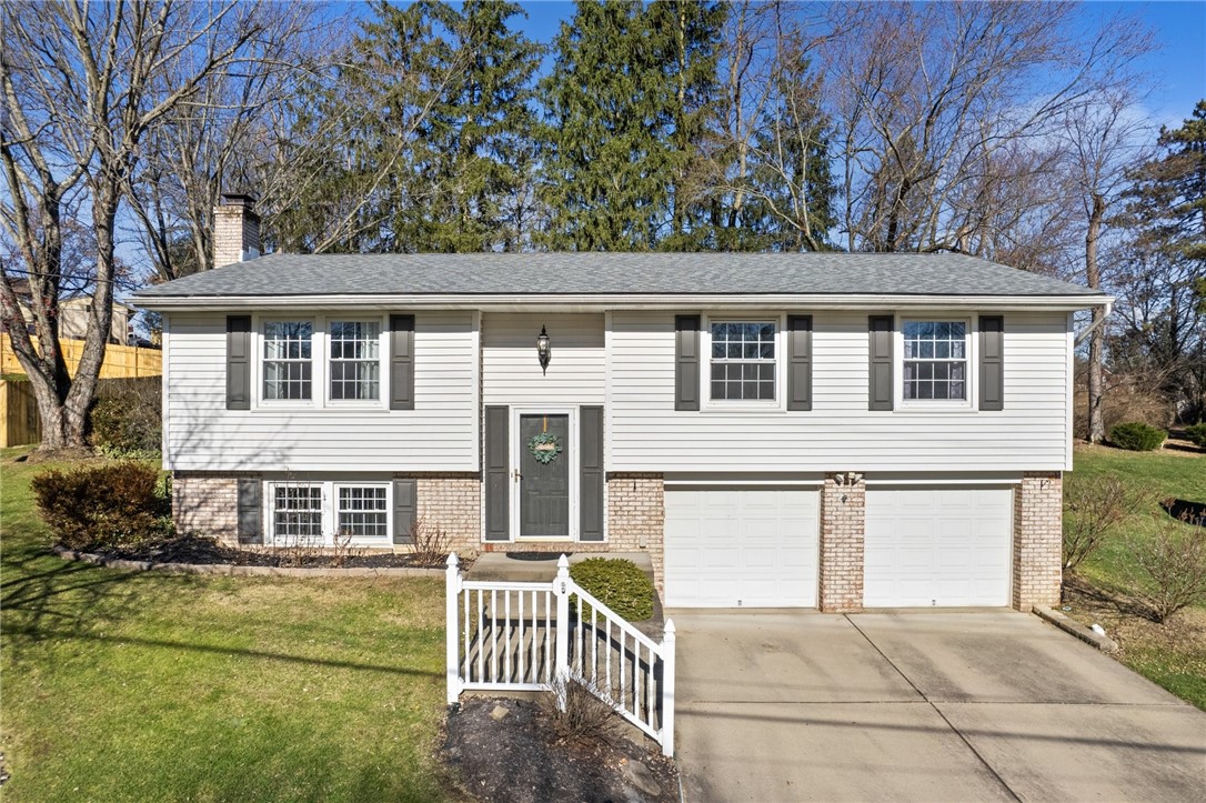 162 Lansdowne Dr