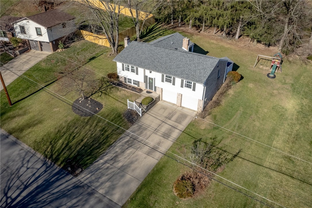 162 Lansdowne Dr