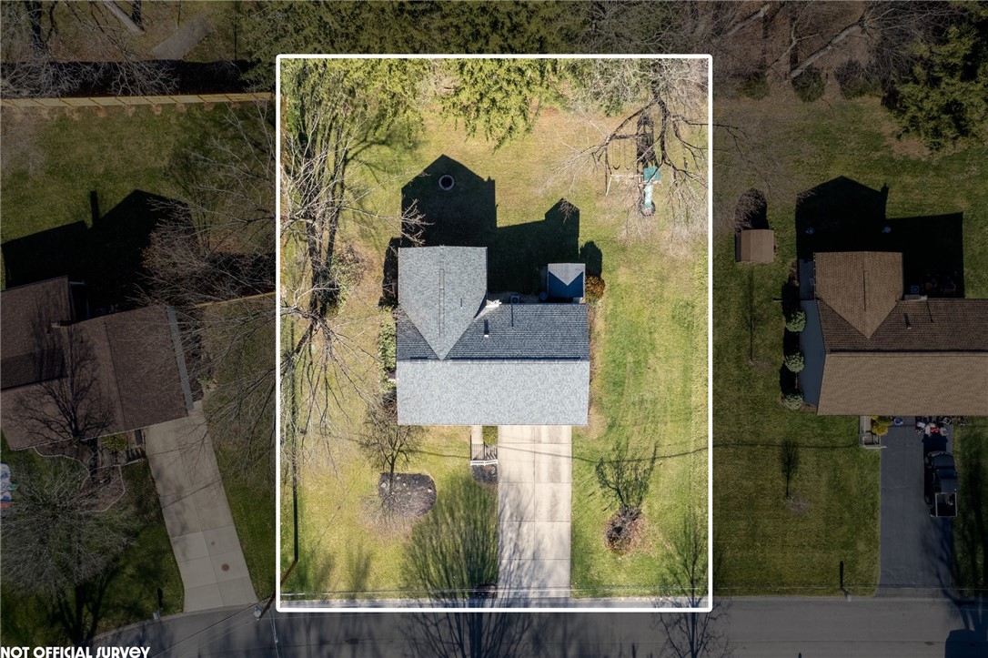 162 Lansdowne Dr