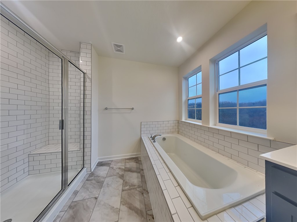 137 Sweetwater Dr