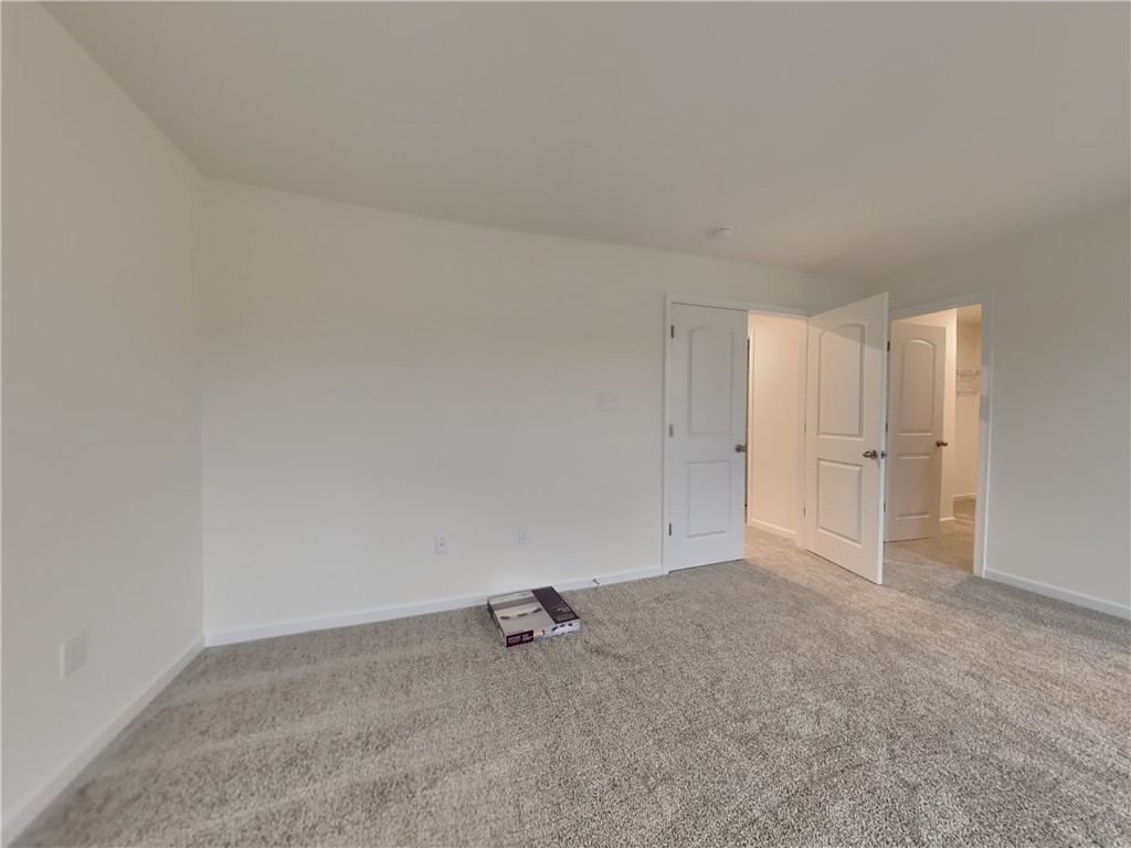 137 Sweetwater Dr