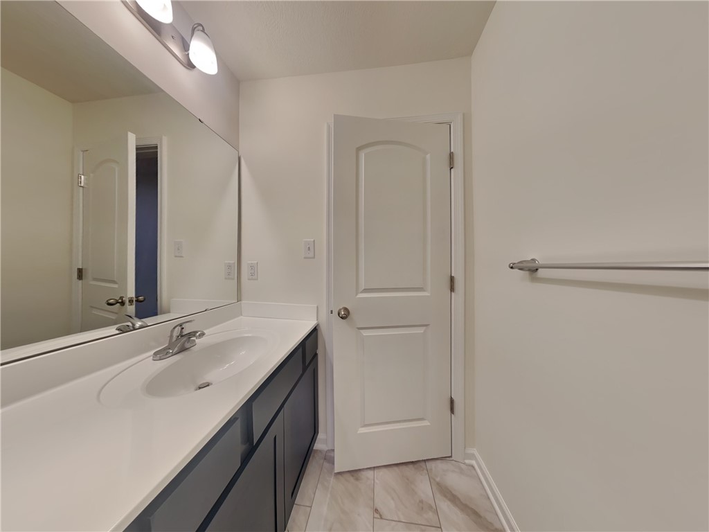 137 Sweetwater Dr