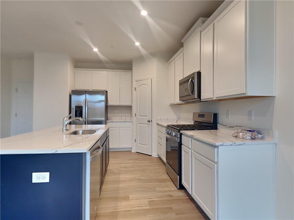 137 Sweetwater Dr