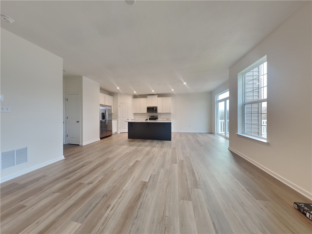 137 Sweetwater Dr