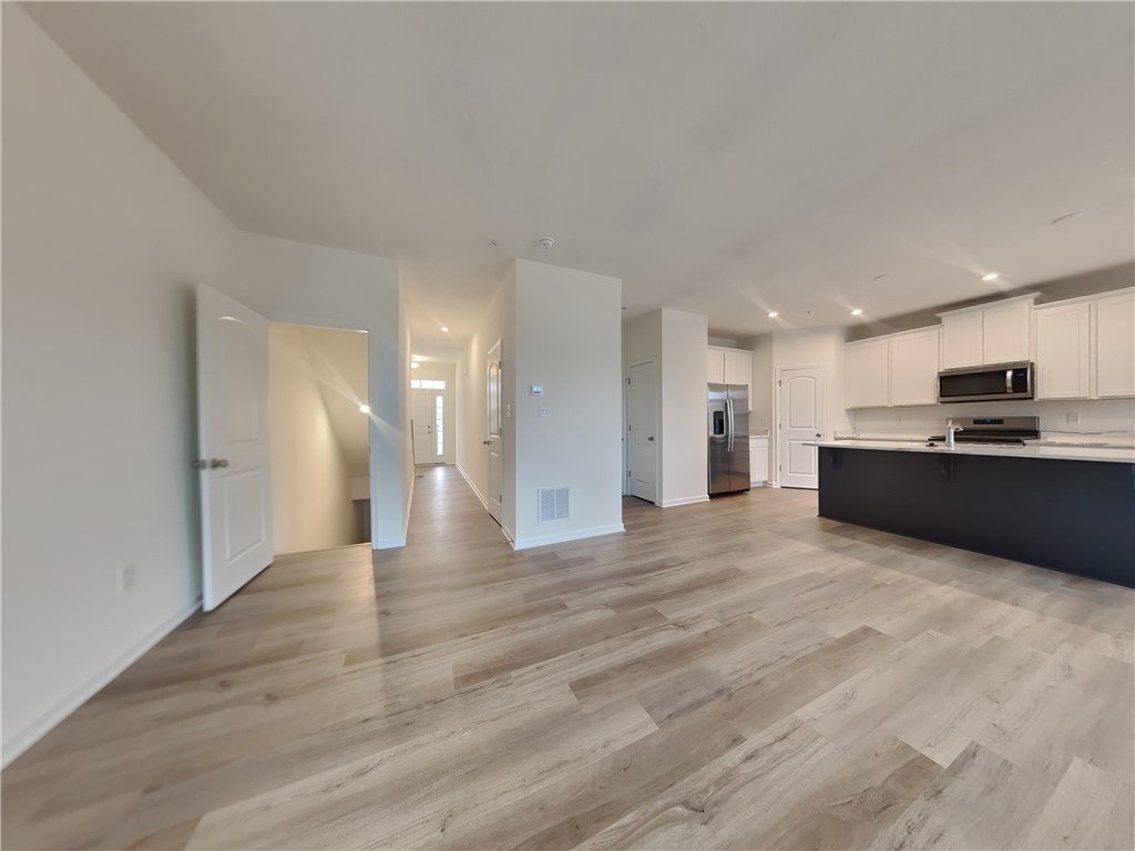 137 Sweetwater Dr