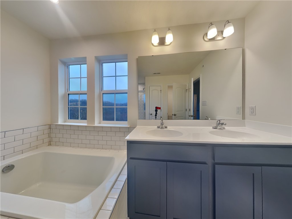 137 Sweetwater Dr