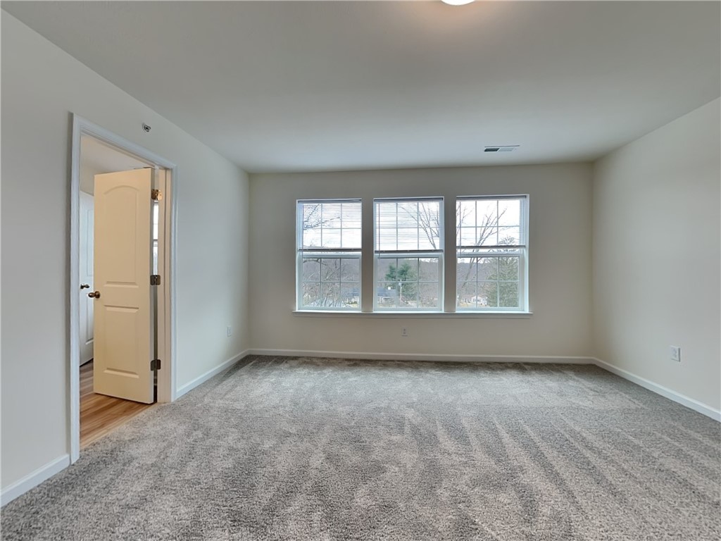 121 Sweetwater Dr