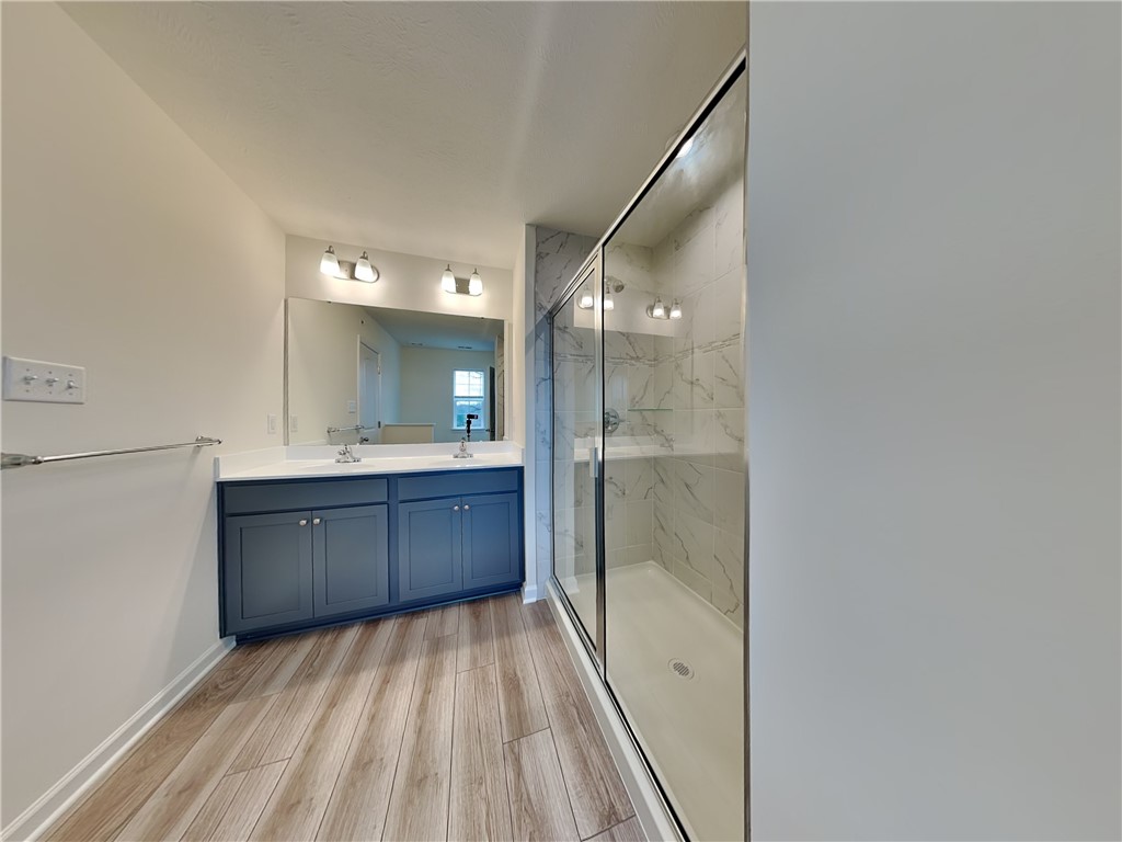 121 Sweetwater Dr