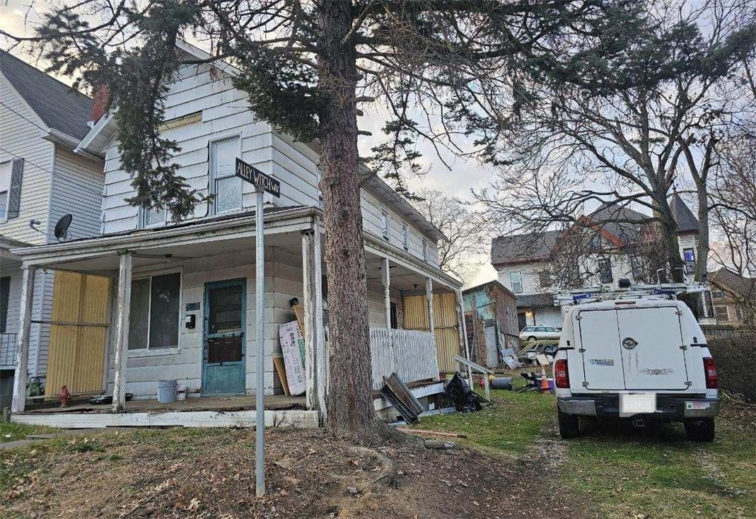 614 School Street