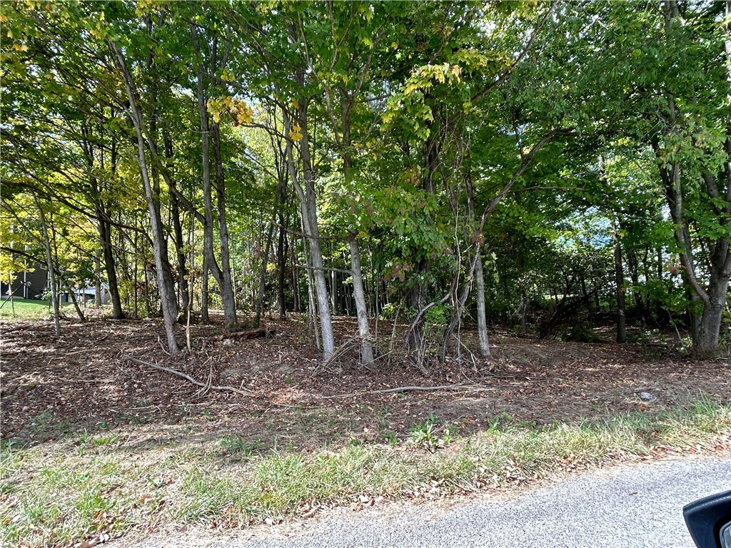 000 Hickory View Dr