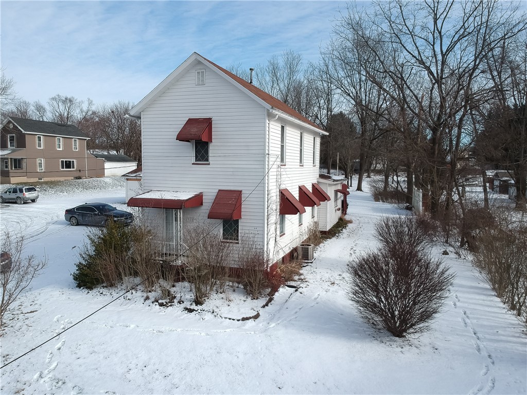 1305 Williams St