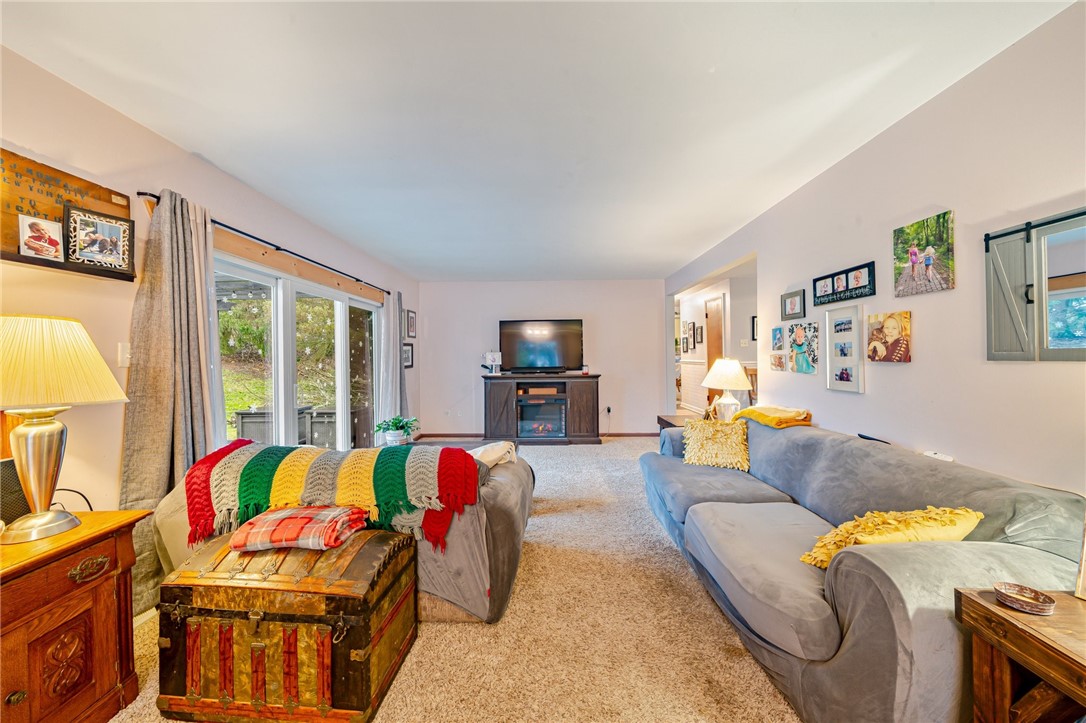 387 Fosterville Rd