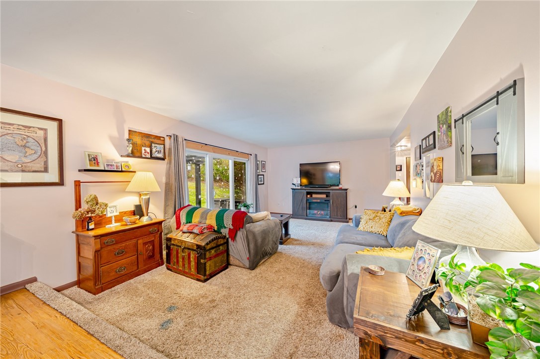 387 Fosterville Rd