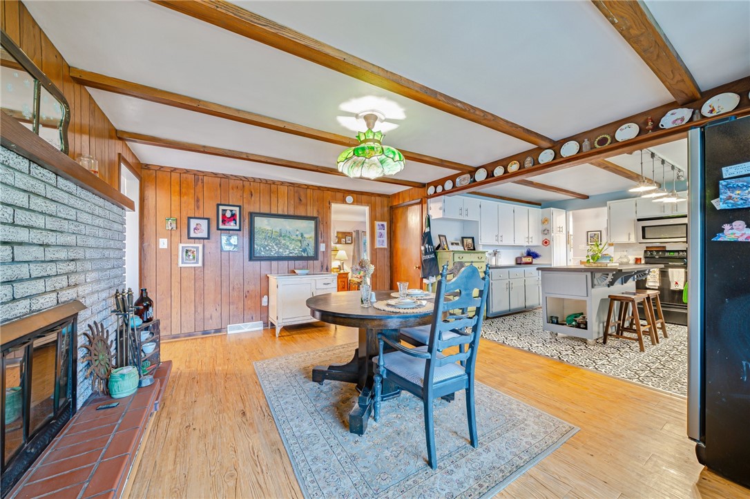 387 Fosterville Rd