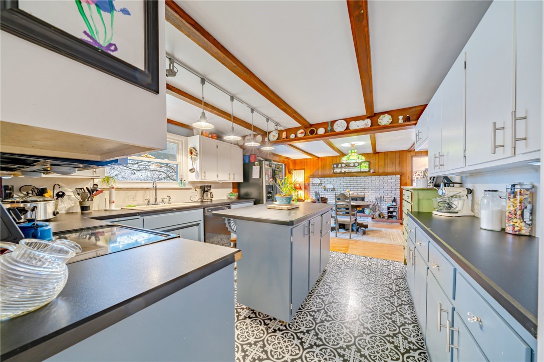 387 Fosterville Rd