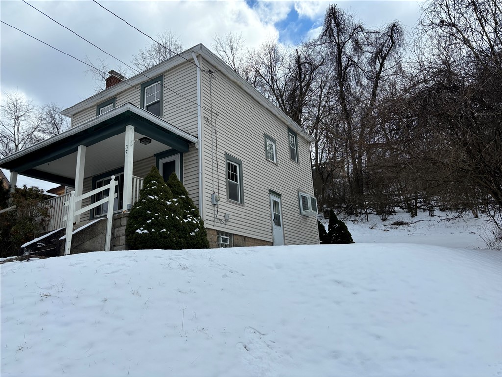 37 Beyrleye Ave
