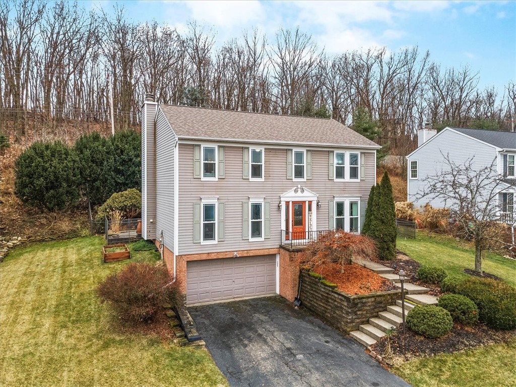 909 Denny Ct
