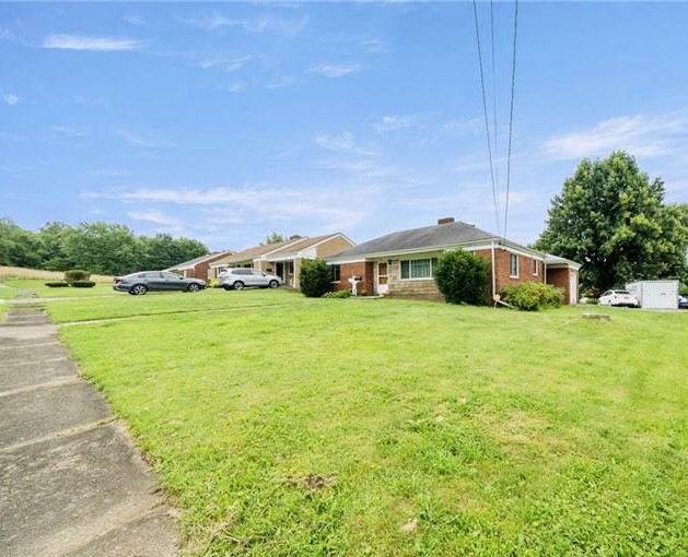 36 Foreman Ave