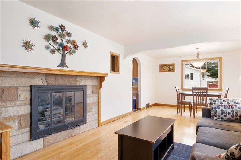 36 Foreman Ave