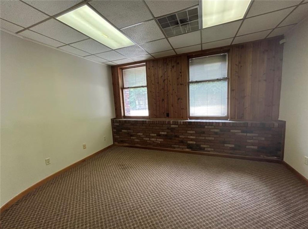 524 W 5th Ave, 1st floor
