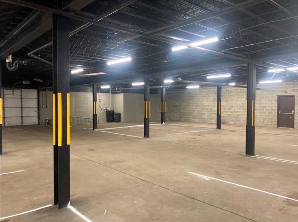 524 W 5th Ave, 2nd floor