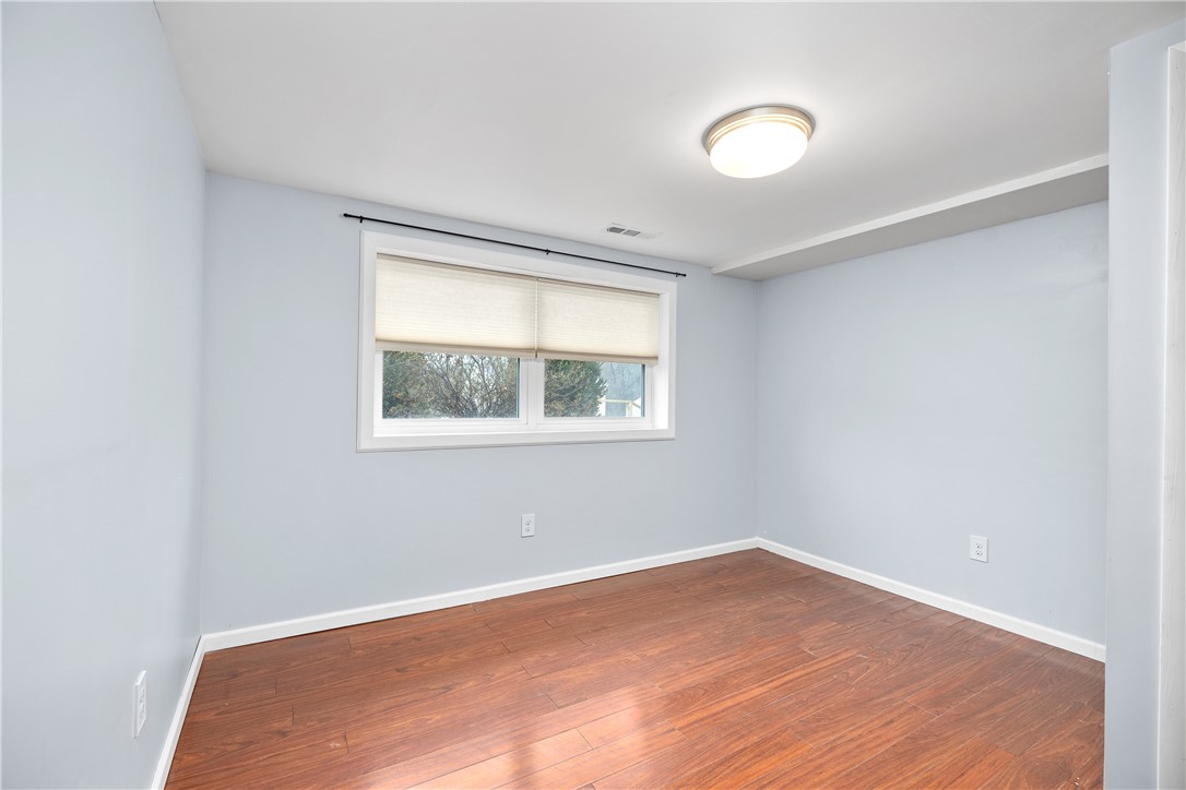 123 Sharbot Dr