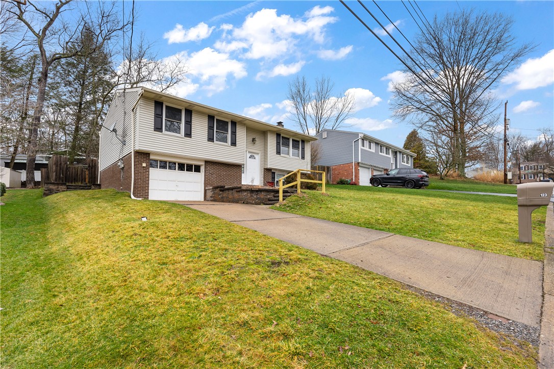 123 Sharbot Dr