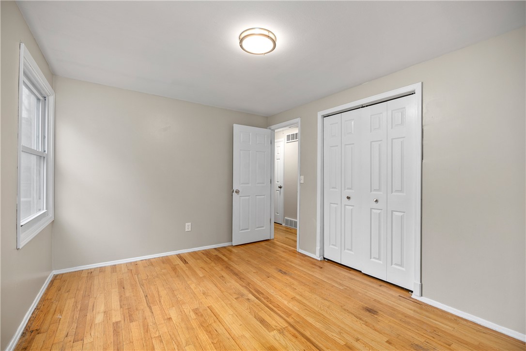 123 Sharbot Dr