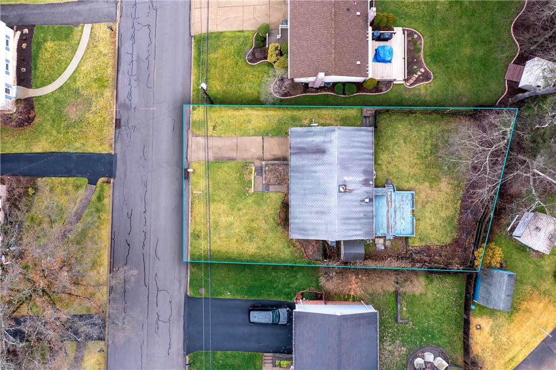 123 Sharbot Dr
