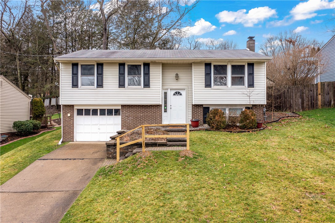 123 Sharbot Dr