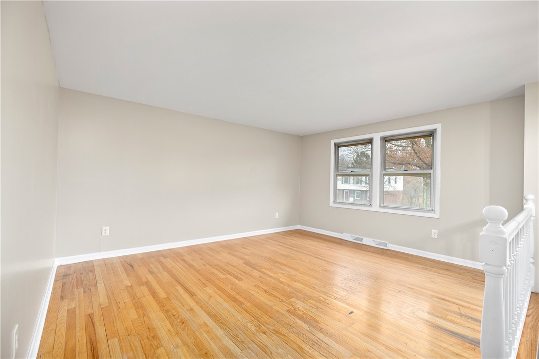 123 Sharbot Dr