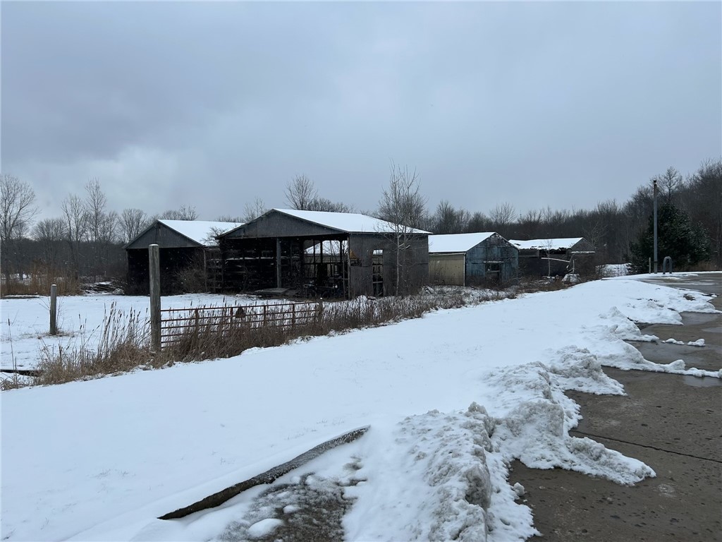 2327 Harlansburg Rd
